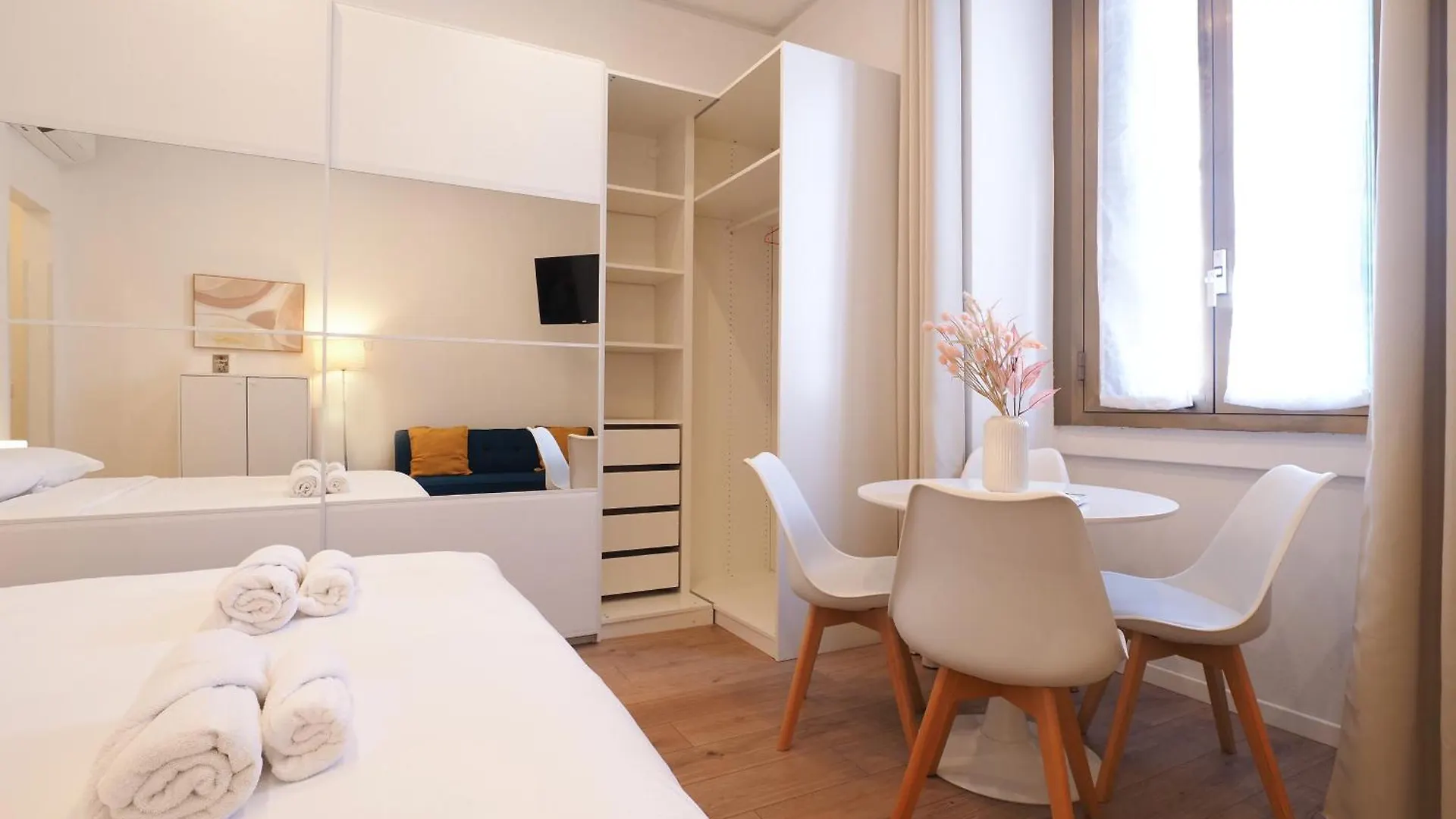 Apartament Primopiano - Boiardo Mediolan 0*,  Włochy